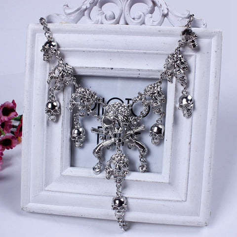 2018 New Punk Silver Metal Rhinestone Skull Necklace New Fashion Personality European Skeleton Statement Necklaces Free Shipping