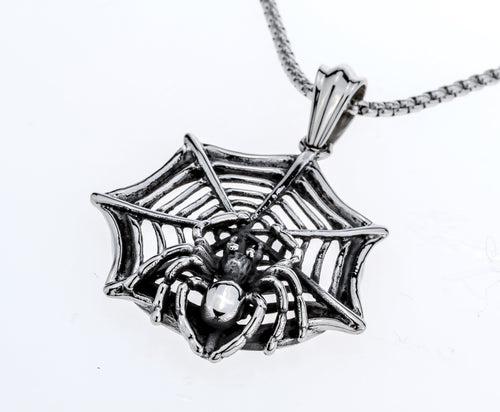 Yacq spider web necklace pendant W chain stainless steel animal charm jewelry gifts for men dad boyfriend him silver color E009